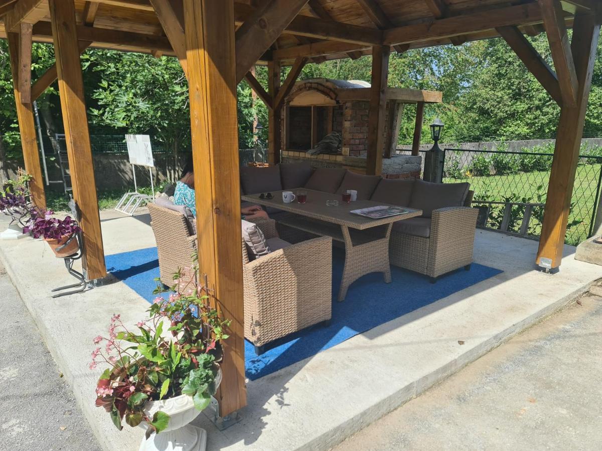 Šimun Apartment Karlovac Bagian luar foto